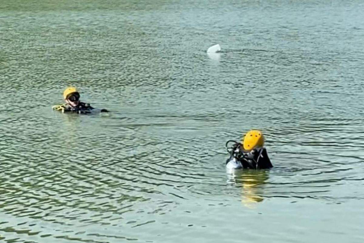 Buscas por desaparecidos foram feitas por bombeiros