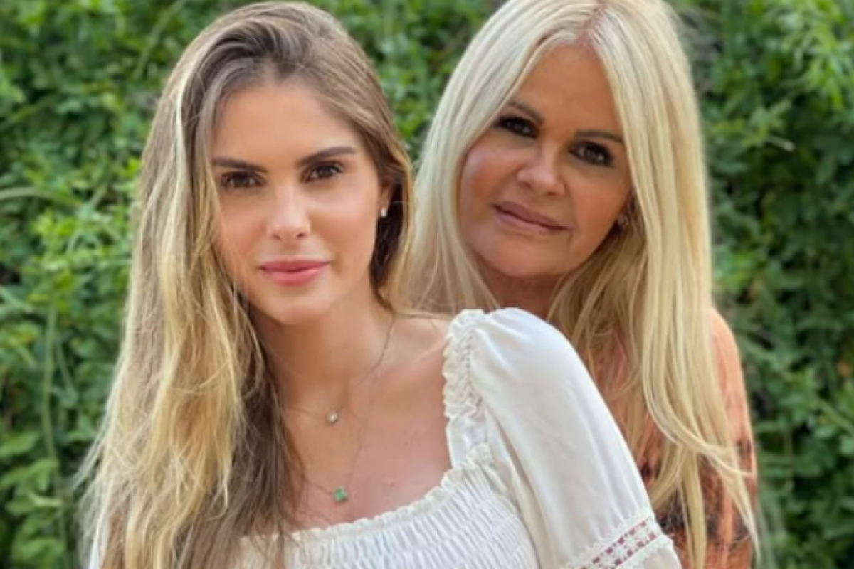 A modelo e influenciadora Bárbara Evans e sua mãe, Monique Evans