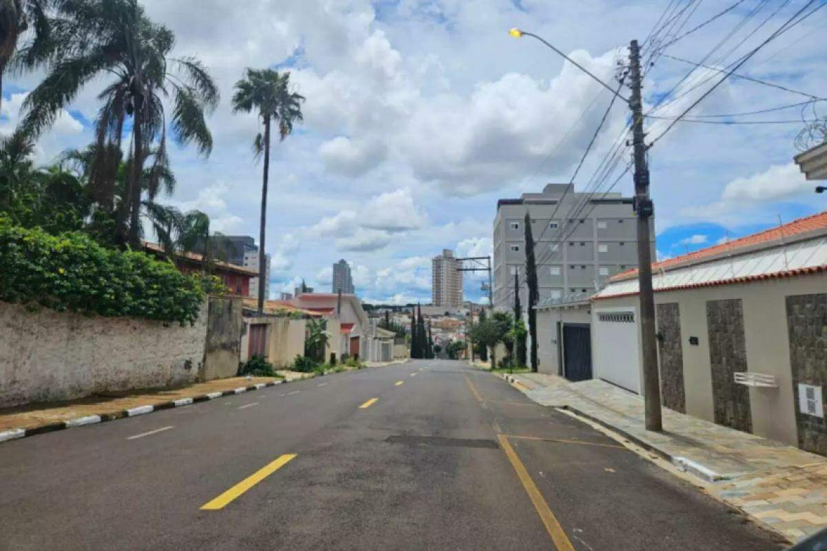 Céu visto da Rua José Salomoni, no bairro São José, em Franca