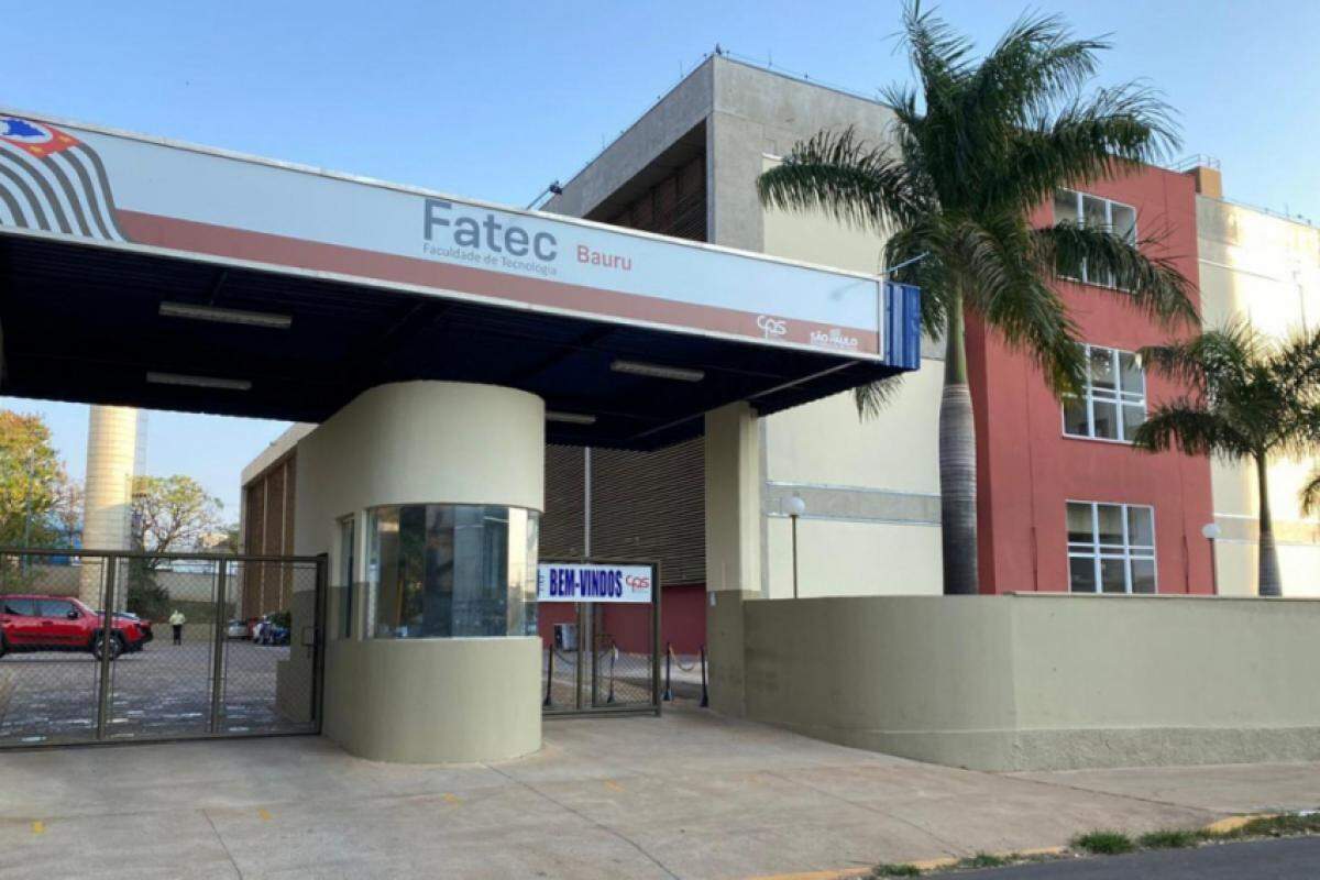 A Fatec está localizada na região central de Bauru, na rua Manoel Bento da Cruz, 3-30