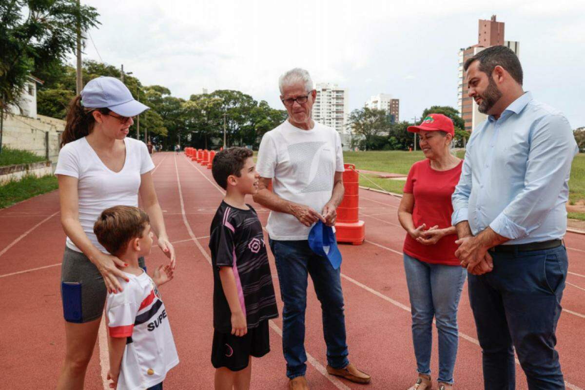 Entre os pontos visitados, Martinelli e Benassi percorreram uma área interditada e uma construção paralisada, identificadas como prioritárias para intervenções