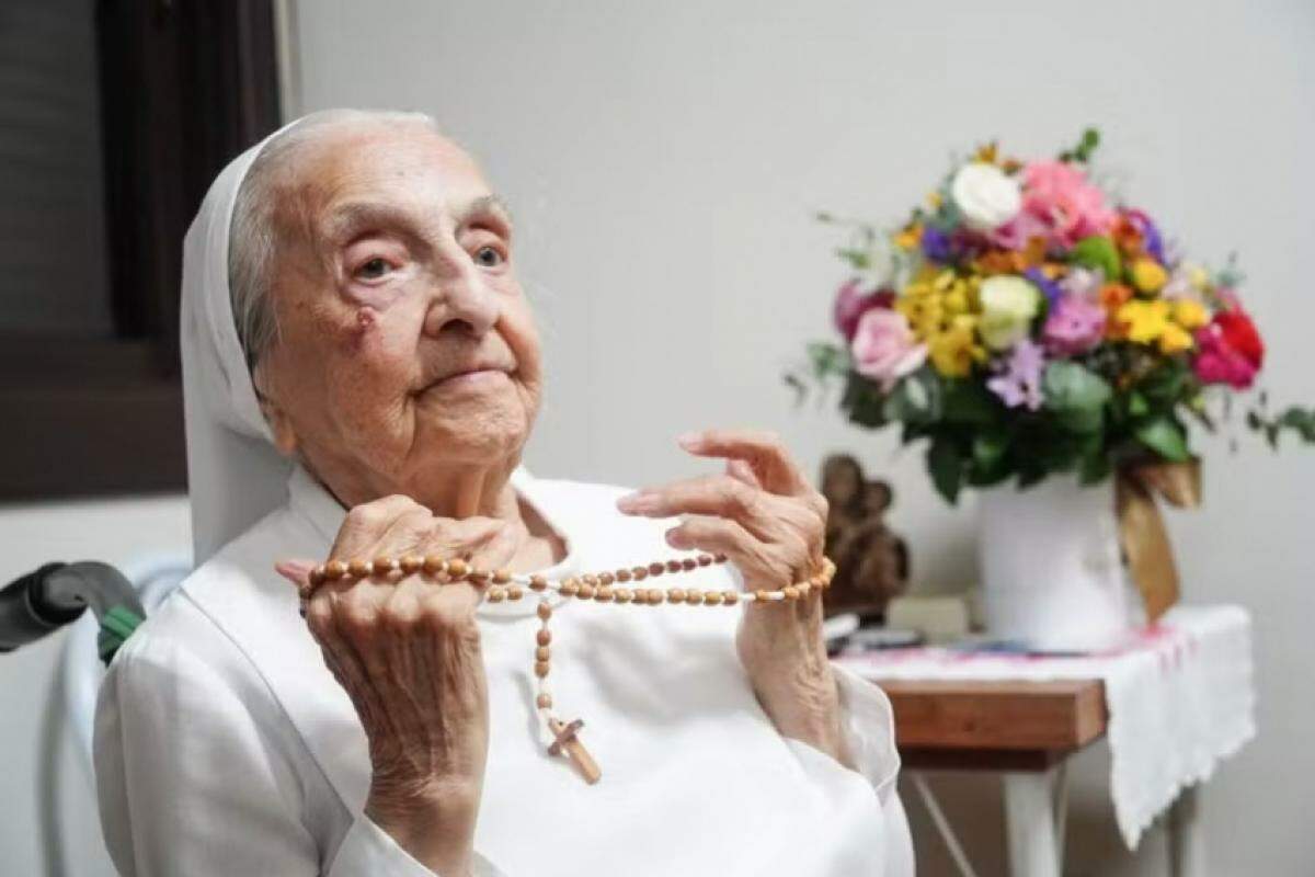 Religiosa Inah Canabarro Lucas, de 116 anos