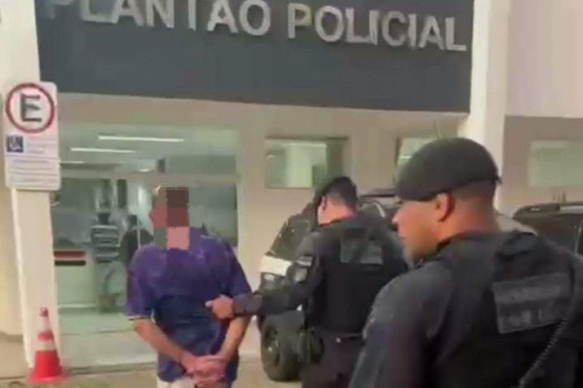 O marido foi conduzido para a delegacia, onde acabou preso em flagrante