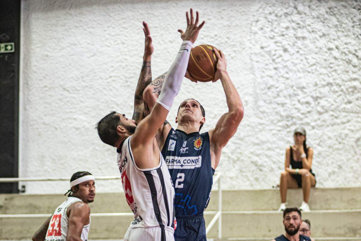 Lance do jogo entre Vasco e São José no final de dezembro