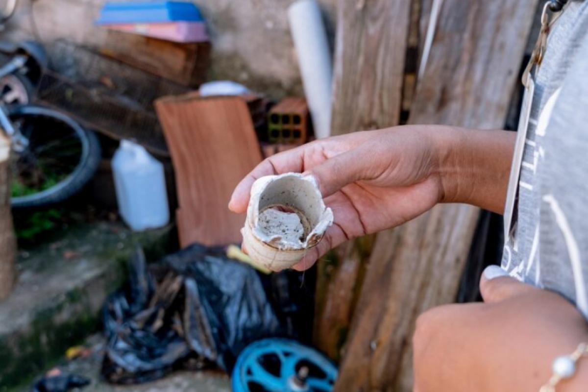 Durante a manhã, os agentes percorreram 1.563 residências, conseguindo acessar 751 delas.