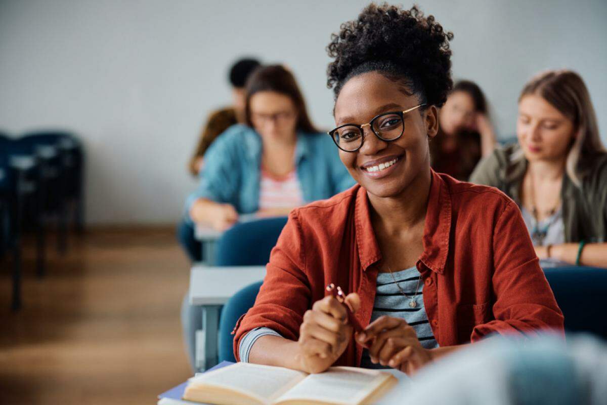 As aulas serão presenciais e há possibilidade de bolsas de estudos