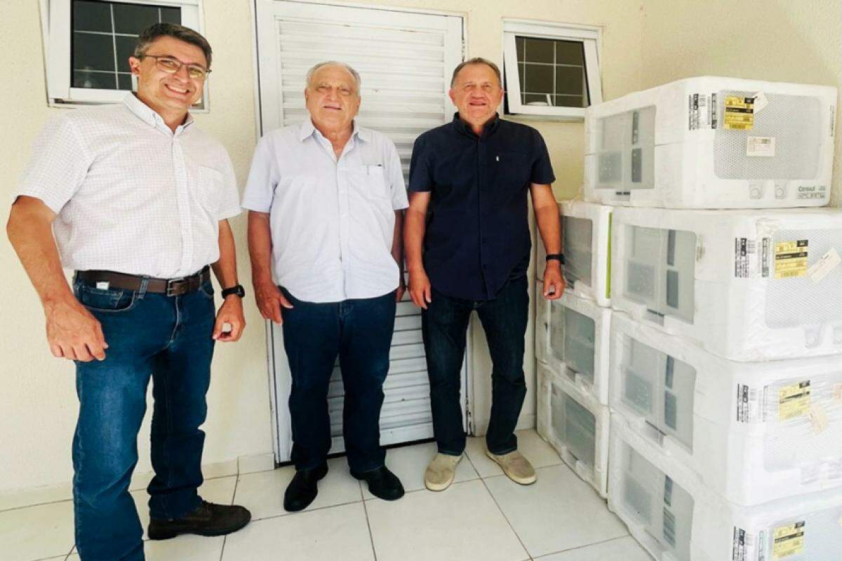 Santa Casa arrecadou os esperados 50 condicionadores de ar, modelo padrão para apartamentos de quatro alas de internação