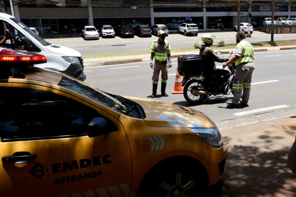 Projeto prevê punição para veículos com escapamentos que excedam limites de ruído, em Campinas.