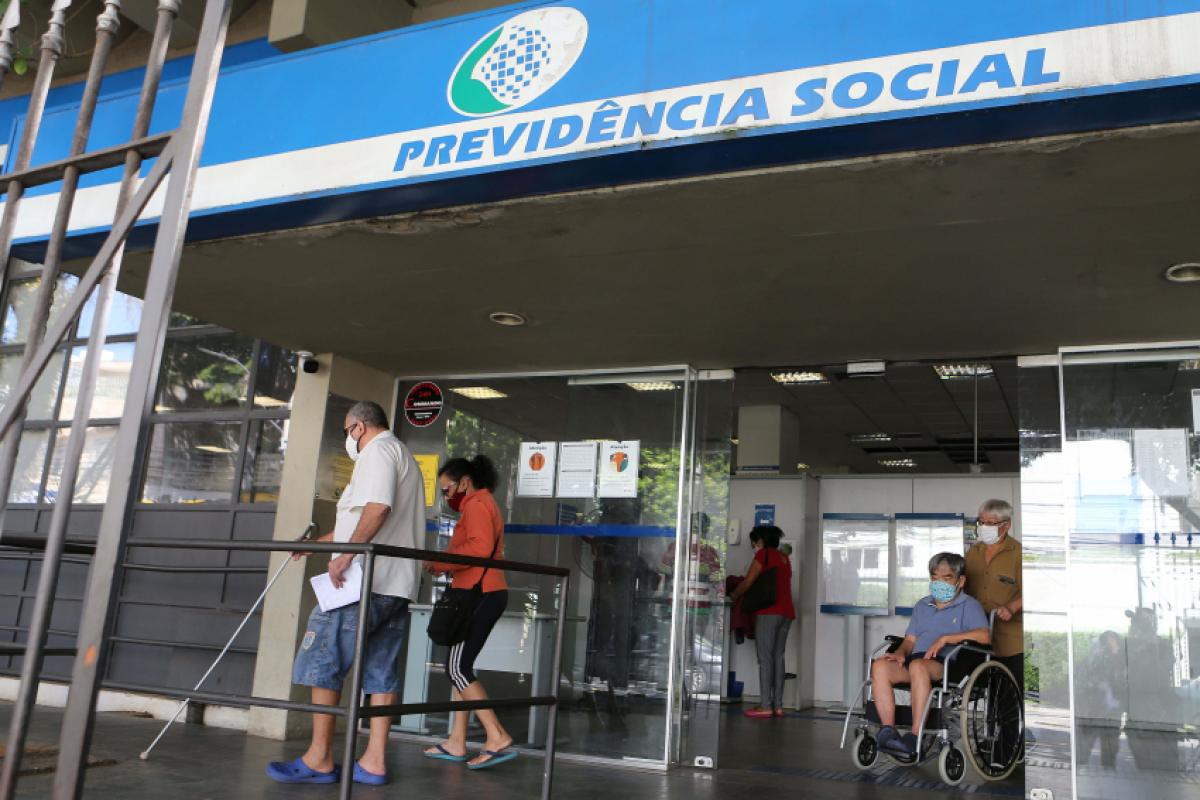 O número de pedidos em análise chegou a 1,985 milhão em novembro do ano passado.
