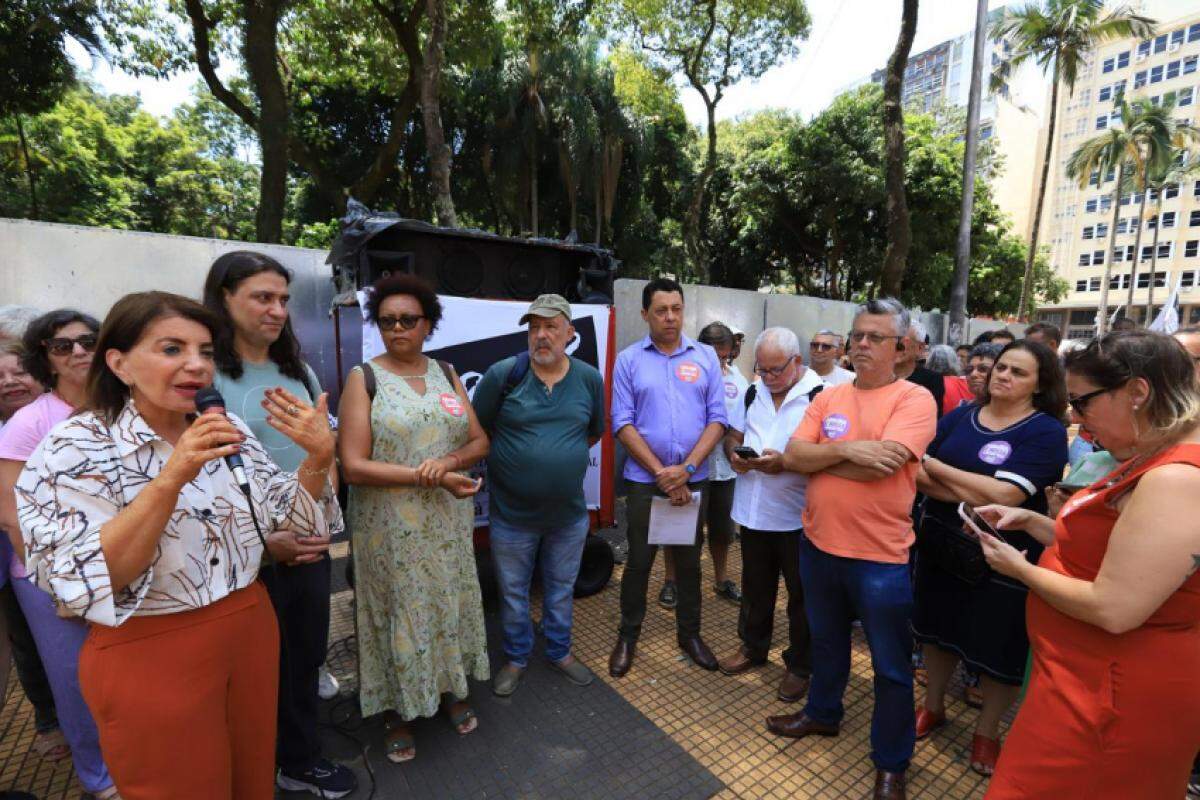 Sindicato reivindicou reajuste salarial e melhores condições nas escolas