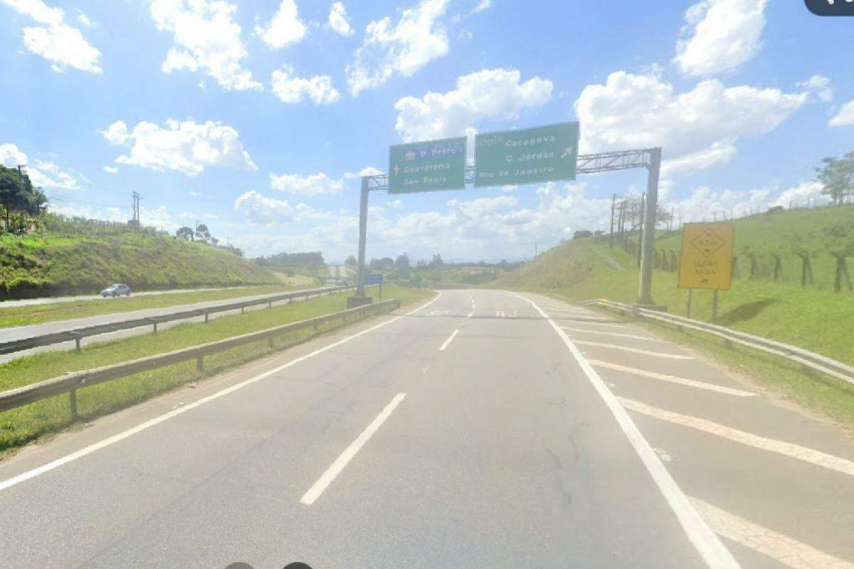 Rodovia dos Tamoios em São José dos Campos