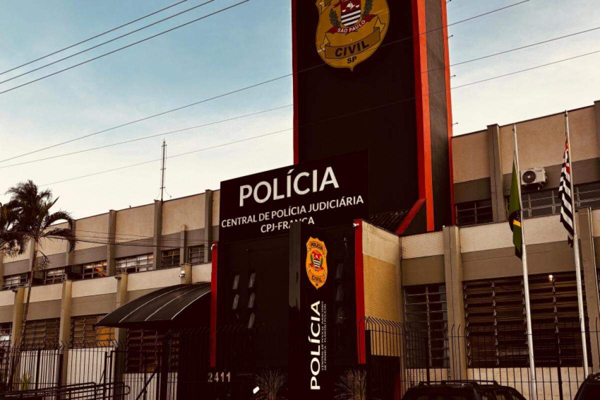Central de Polícia Judiciária de Franca; um boletim de ocorrência foi registrado