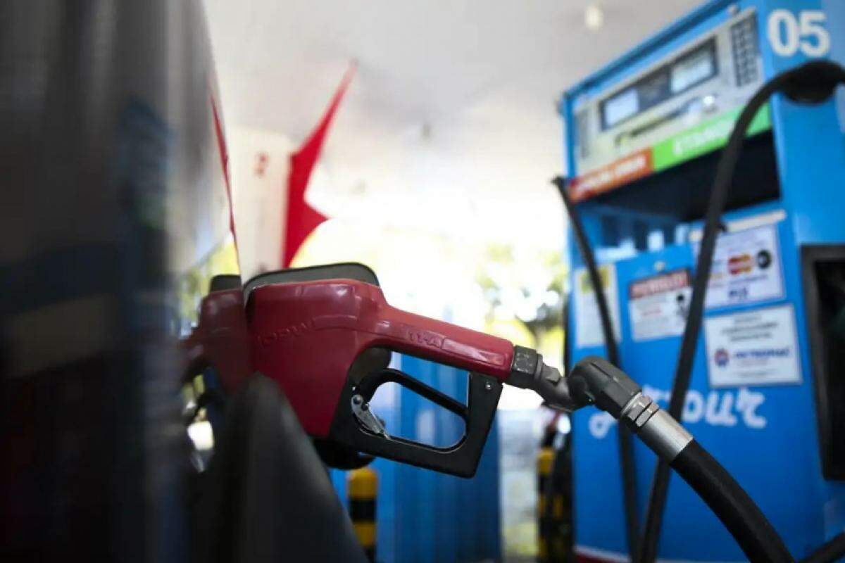 Atualmente a mistura do etanol na gasolina é de 27%