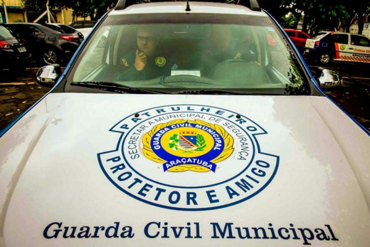 Condutor pilotava com capacete mal colocado e admitiu ter ingerido álcool