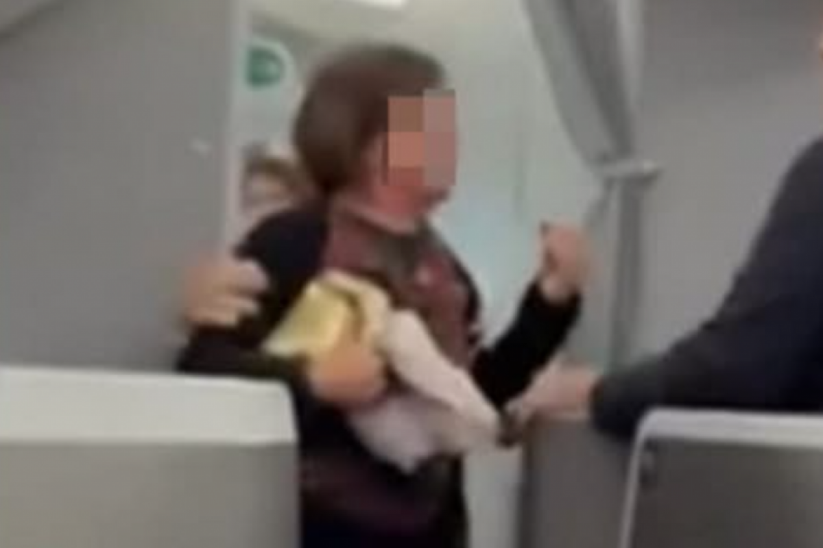 O caso é da última quinta-feira (24), mas ganhou repercussão nesta terça-feira (27), quando um vídeo passou a circular amplamente nas redes sociais.