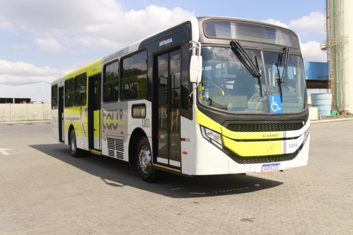 Veículo do transporte público de Taubaté