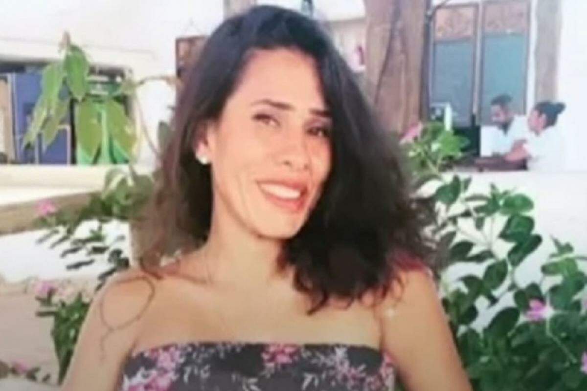 Yana Soares, de 44 anos