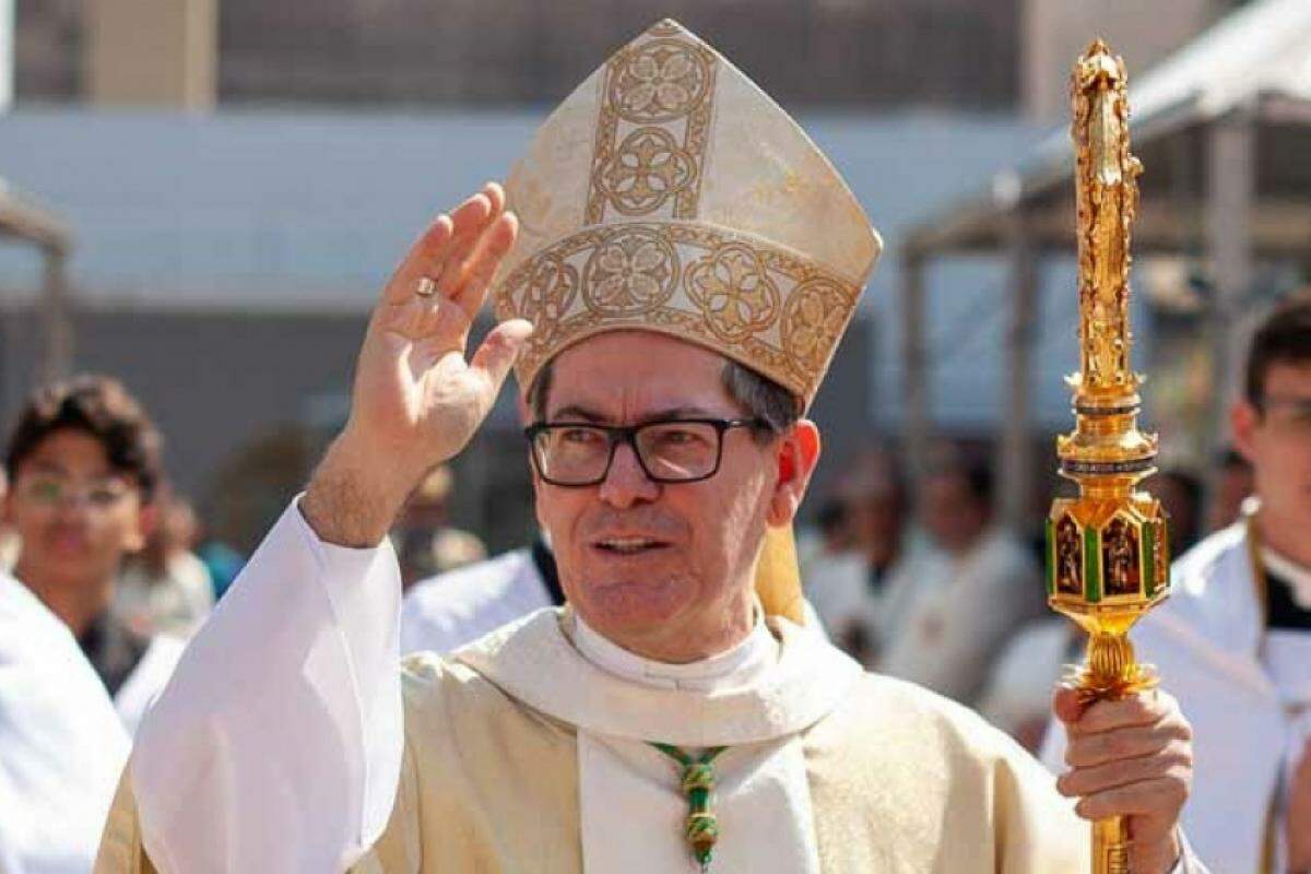 Dom Rubens Sevilha: luzes acesas simbolizam Cristo vivo