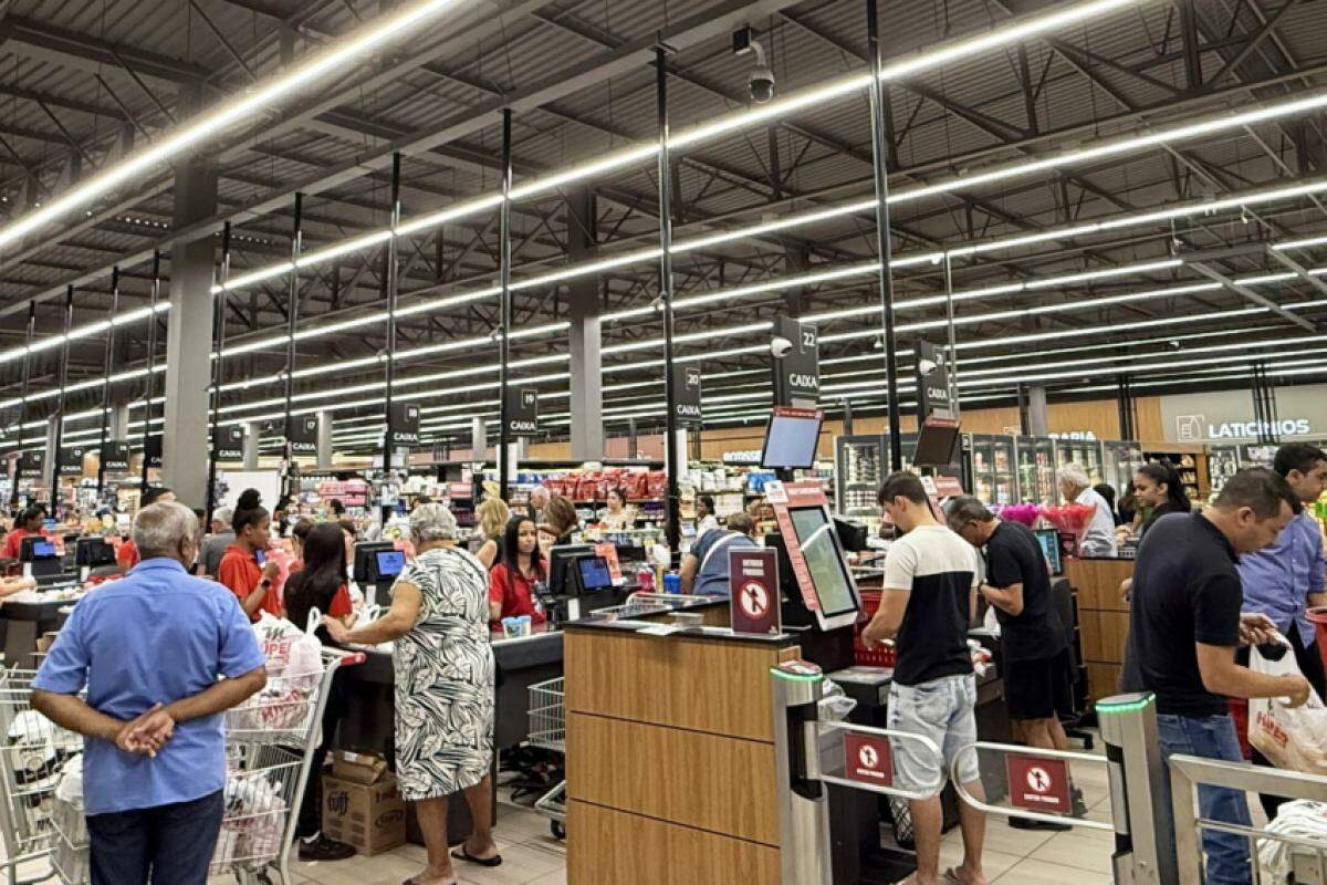 Além da escassez de candidatos qualificados, empresas também relatam obstáculos para manter os trabalhadores contratados