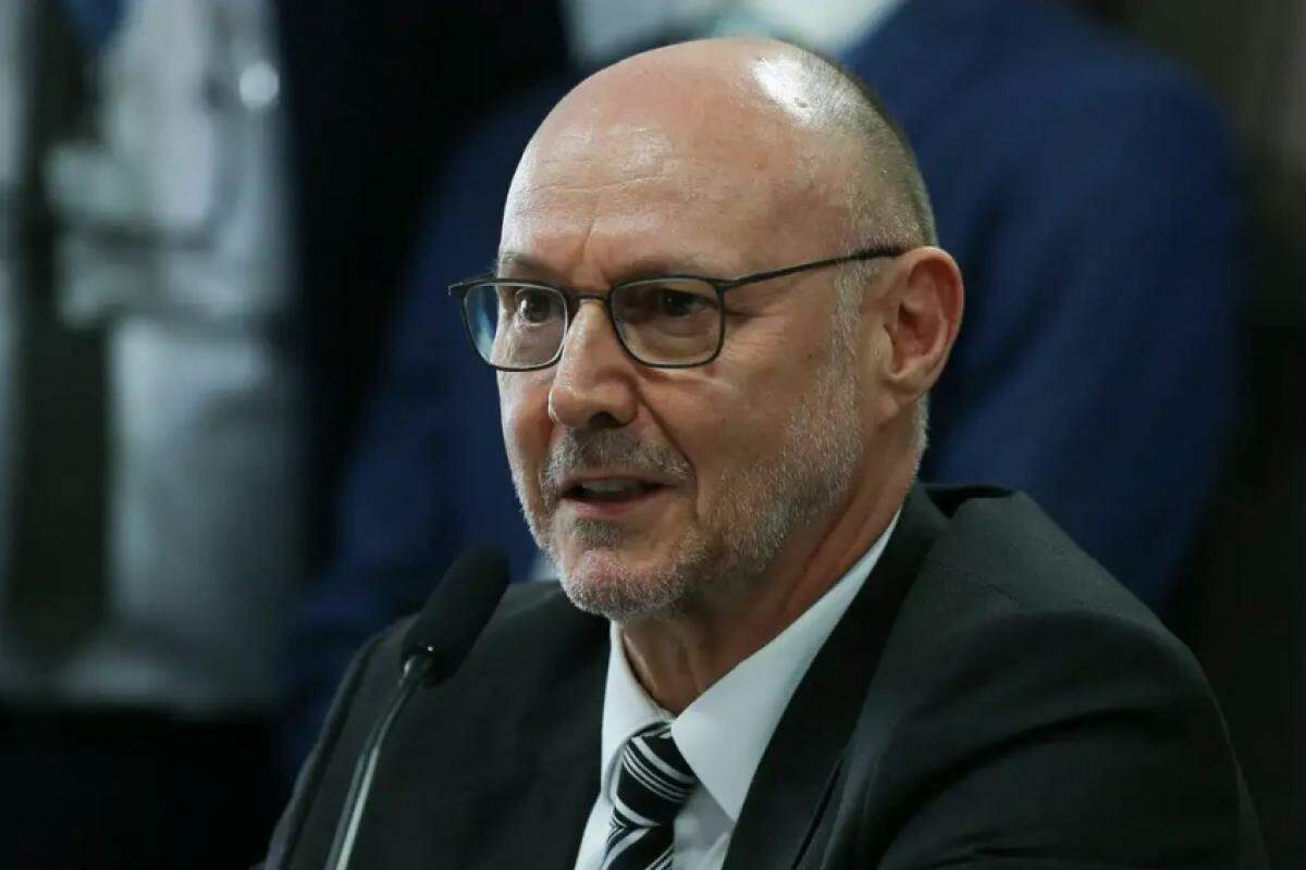 O diretor-geral da Abin, Luiz Fernando Corrêa