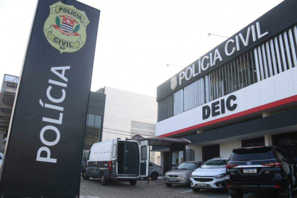 Mandado de prisão foi cumprido por equipes da Divisão Especializada de Investigações Criminais (Deic) de Bauru e da Delegacia de Iacanga