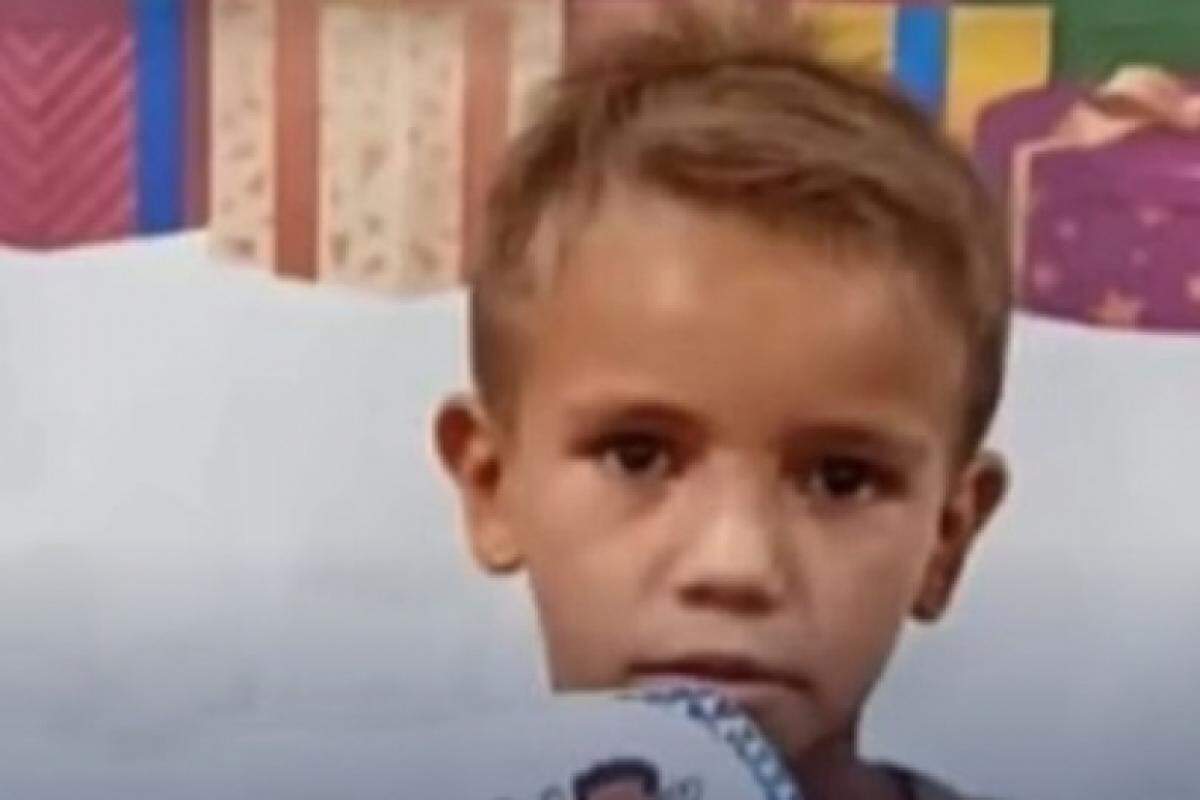 Menino de 7 anos morre após choque em cabo de churrasqueira