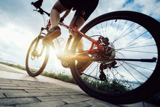 Bicicleta, de alto valor, foi levada do local onde era deixada diariamente sem tranca
