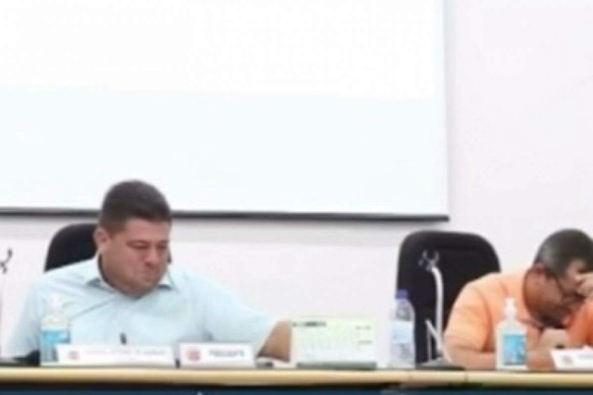 Indicação que pede substituição da sardinha ralada por sardinha inteira para servidores de General Salgado gera gargalhadas entre vereadores 