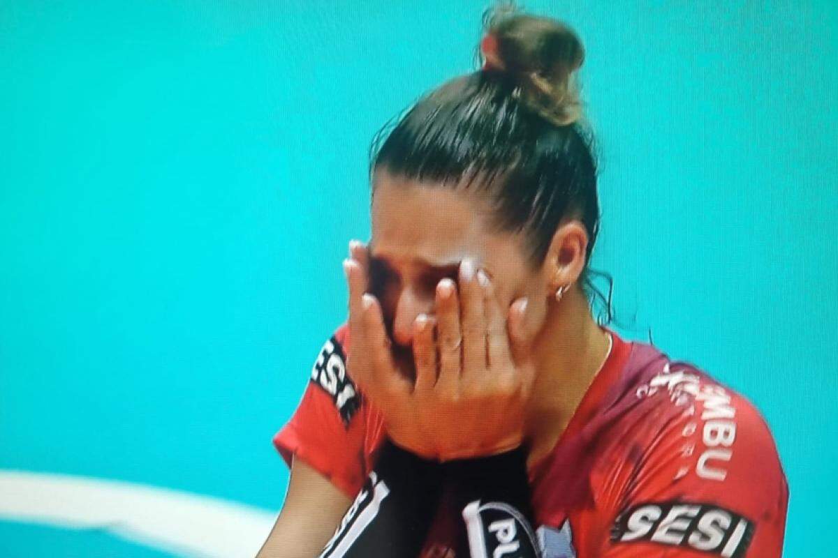 O time bauruense bateu o Dentil Praia Clube por 3 sets a 0 (25/20; 25/17; 29/27)