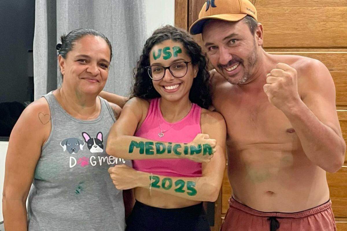 Bruna com os pais, Maria Veronica e Claudinei