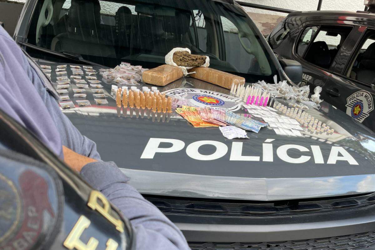 BAEP prende traficante com grande quantidade de drogas em SJC