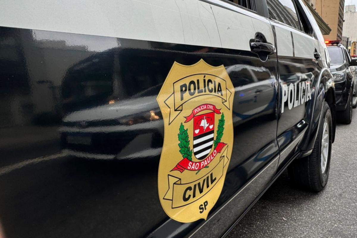 A Polícia Militar foi acionada após o crime, mas ninguém foi preso até o momento.