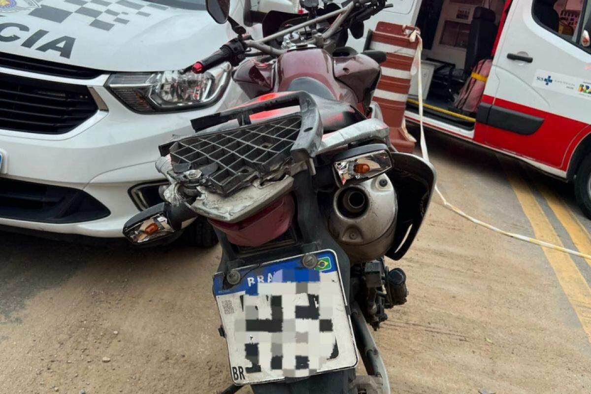 Moto da vítima do acidente na Vila Guarani