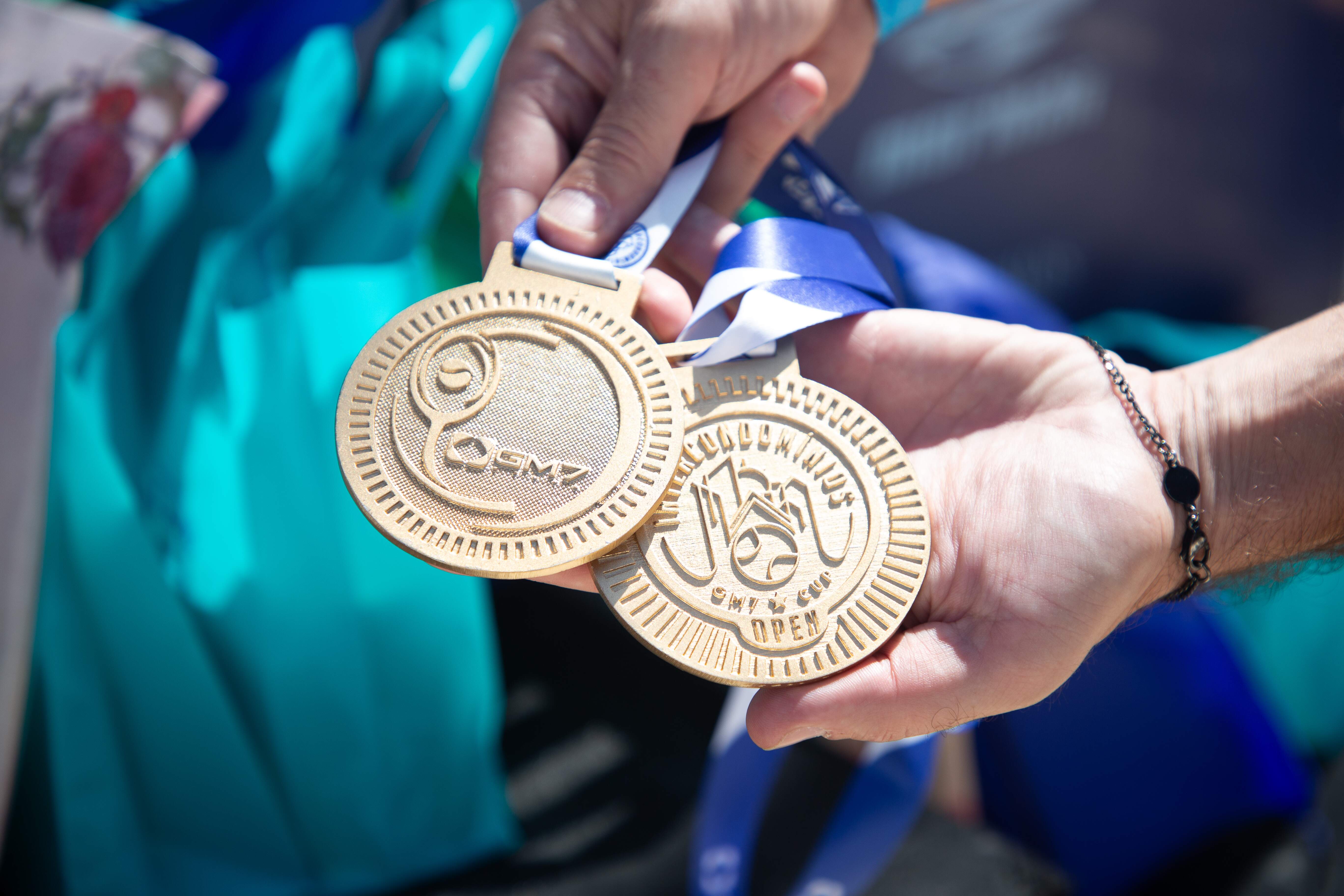 O marcante design das medalhas chamou a atenção