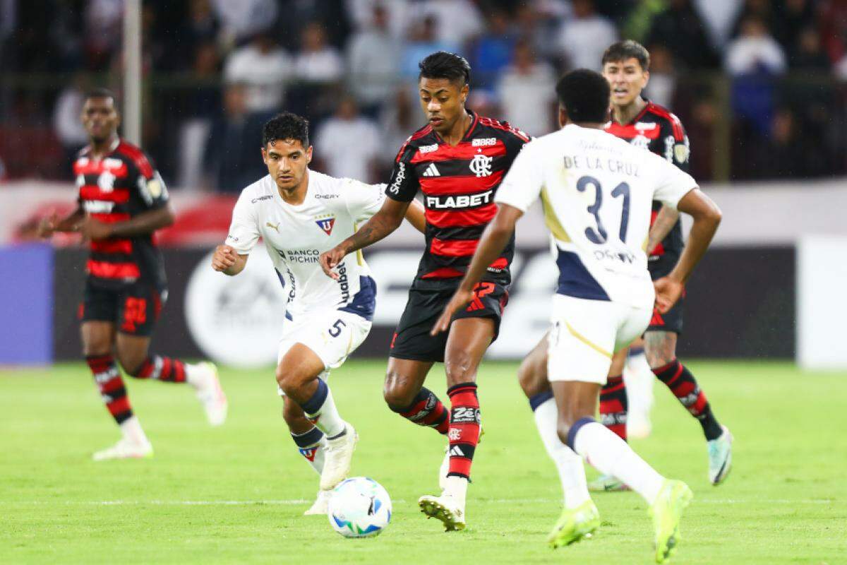 Flamengo segurou empate jogando fora; resultado não é o ideal para o clube