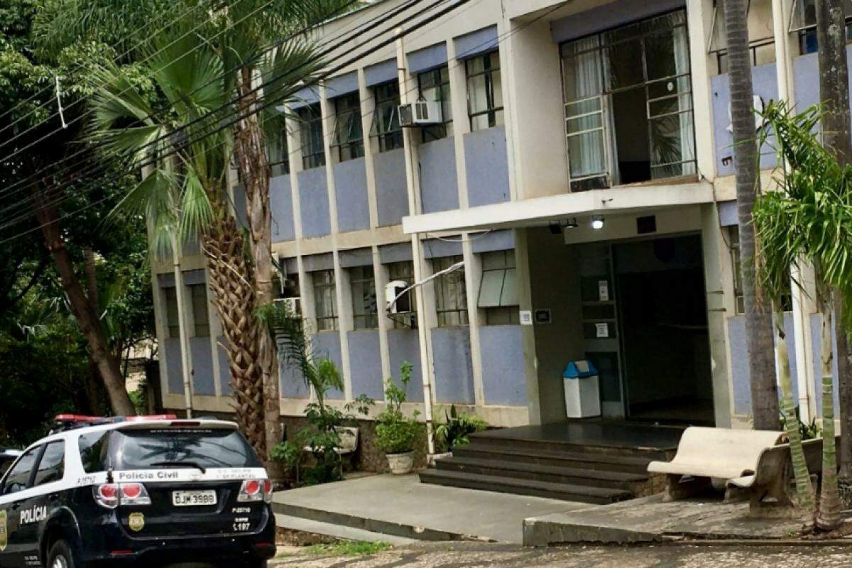 A vítima registrou um boletim de ocorrência no Plantão Policial.
