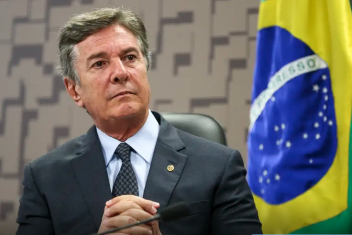 O ex-presidente chegou ao presídio por volta das 14h30 após fazer exame de corpo de delito.