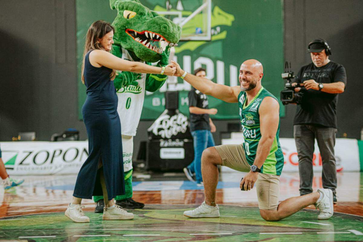 Pedido de casamento foi feito no intervalo