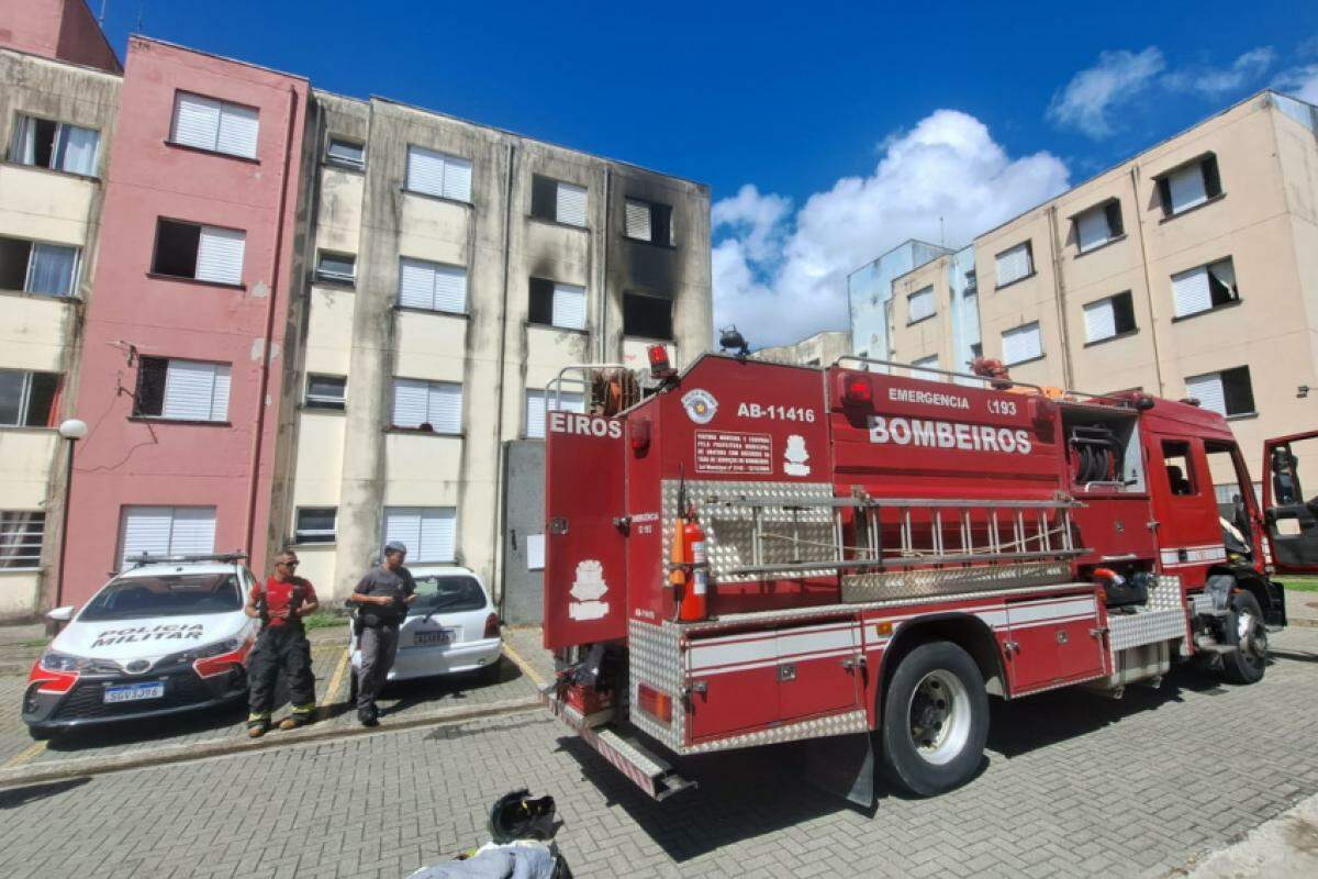 Mulher ateou fogo e tentou matar vizinha