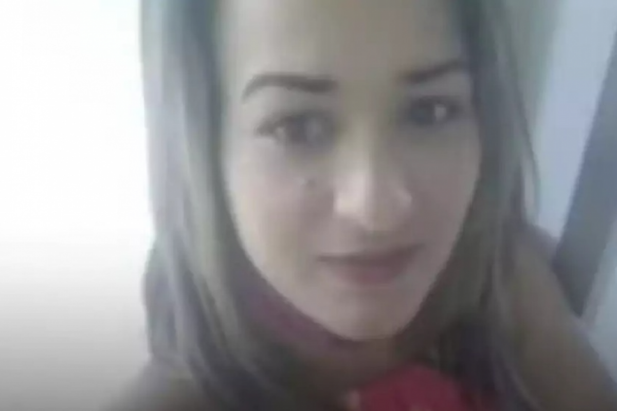 A gestante de sete meses foi surpreendida por três homens armados, que invadiram o imóvel e efetuaram múltiplos disparos