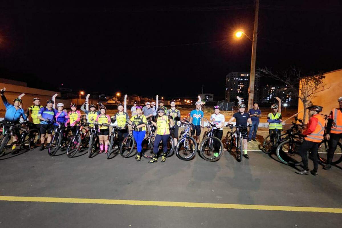 Passeio Ciclístico Noturno acontece às quintas-feiras