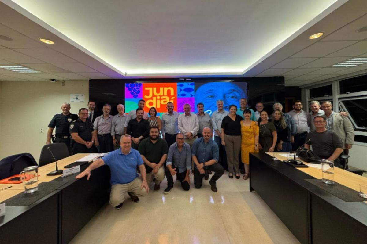 A reunião foi realizada na terça-feira (06)