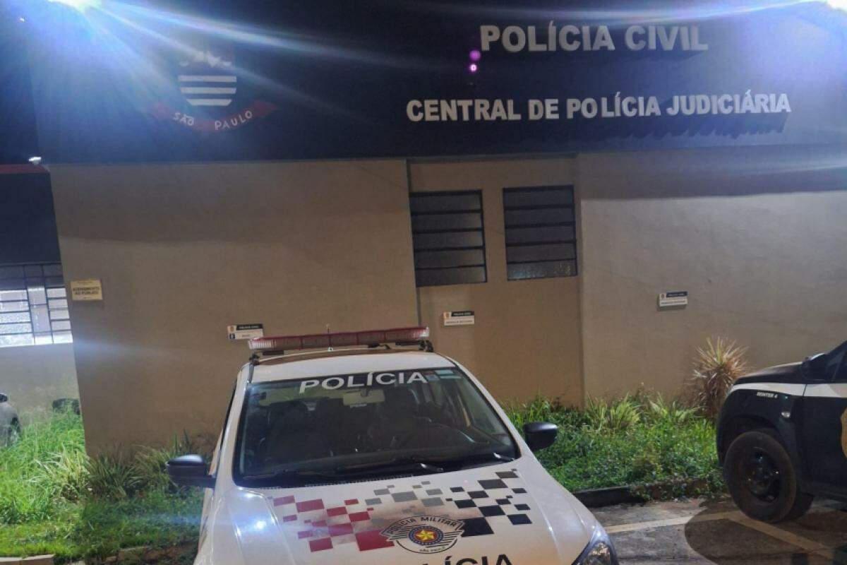 Um inquérito foi instaurado pela Polícia Civil para apurar os crimes de homicídio e destruição de cadáver