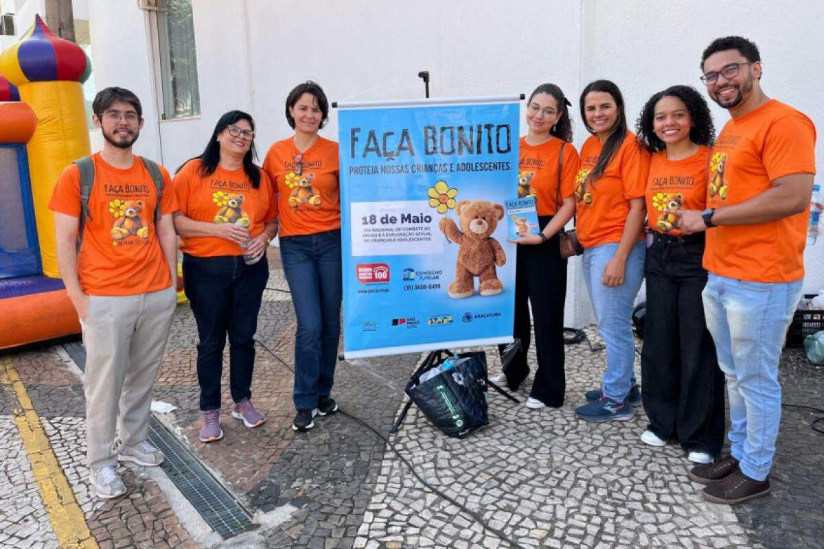 Ação educativa no calçadão da Marechal Deodoro encerra campanha de combate ao abuso e exploração sexual de crianças e adolescentes