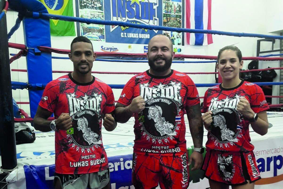 Leônidas Dan Novais e Giovana Pires Prado entre o técnico Lukas Bueno: piracicabanos buscam o título