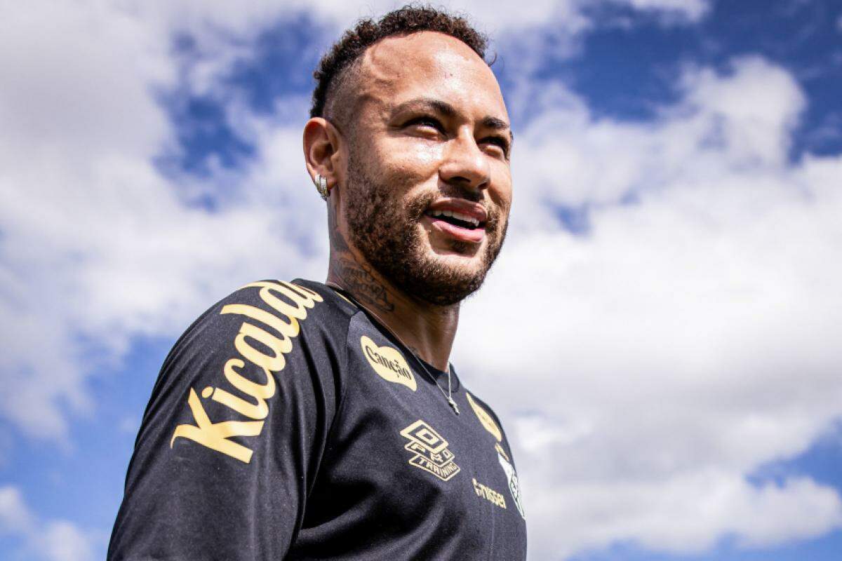 Nos bastidores, Neymar tem dito que 'a crise vai acabar', 'comigo não tem derrota', 'estou voltando para mudar isso', entre outras frases
