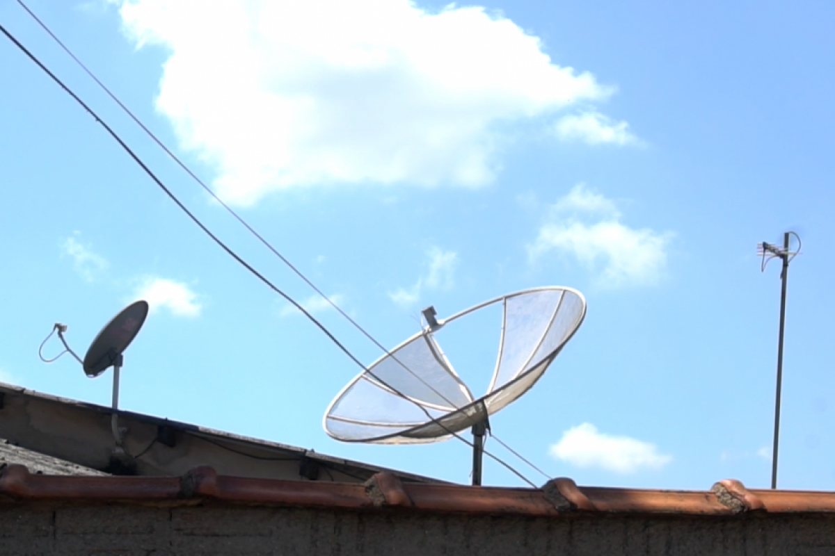 Inscritos no CadÚnico devem procurar a Siga Antenado até o dia 30 de junho para trocar gratuitamente o aparelho tradicional pelo digital