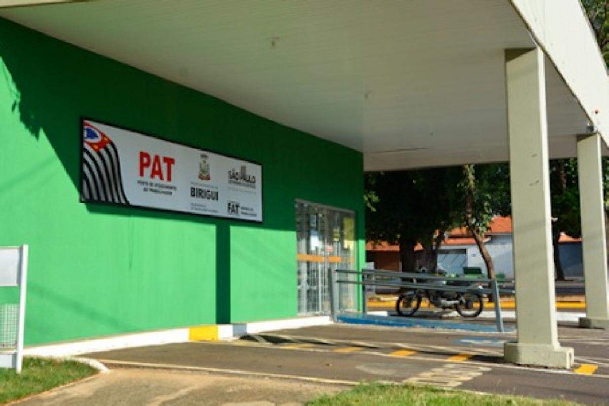 Interessados devem se candidatar pelo WhatsApp ou agendar atendimento presencial.