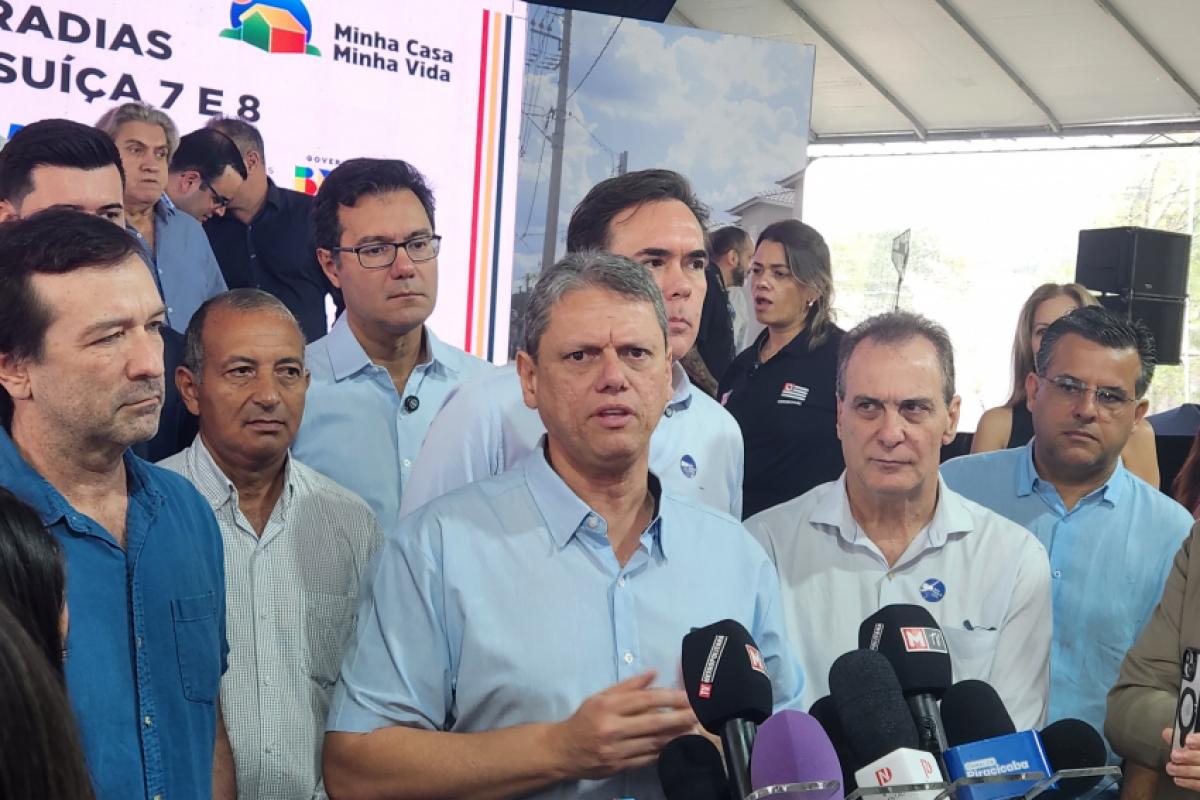 Tarcísio de Freitas, nesta quarta-feira (28), durante entrega de moradias do Programa Casa Paulista