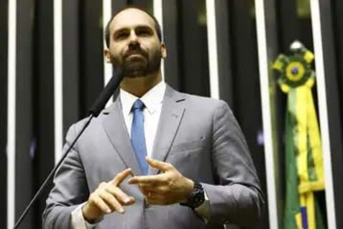 Deputado licenciado Eduardo Bolsonaro (PL-SP) 